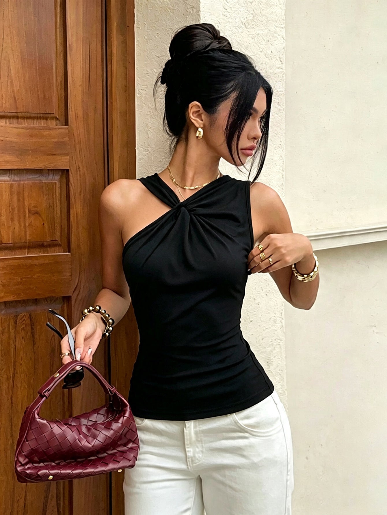Asymmetrical One-Shoulder Twist Front Sleeveless Top